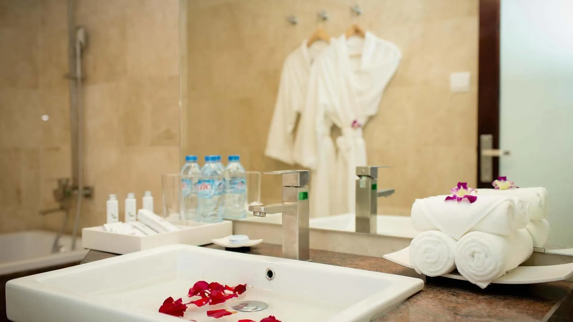 Elites Riverside Hotel & Spa Hội An